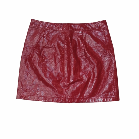 SOLD!👋Forever 21 Patent Leather Red Skirt Size Medium - Picture 4 of 6